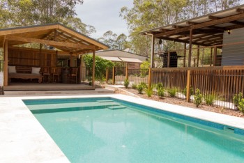 Pepper Tree pool and cabana 