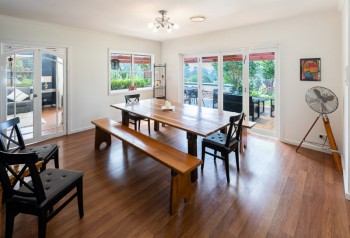 Caromb Dining area